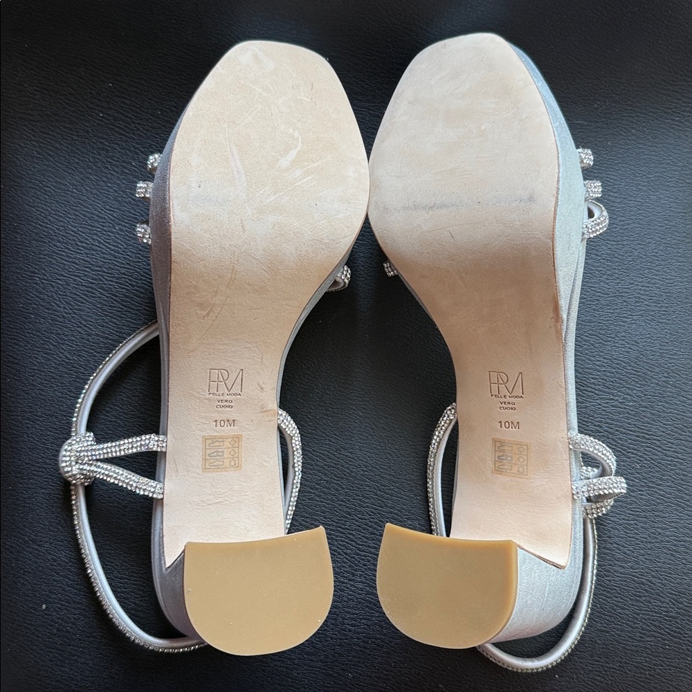 PELLE MODA Brand New DARINE SANDAL SILVER Size 10 - Picture 8 of 9